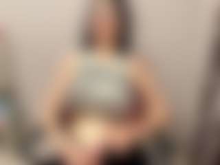 YaraHale's Live Sex Cam Show