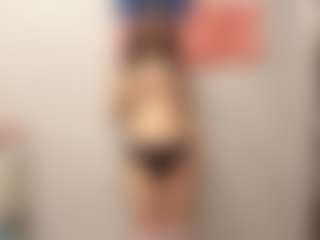 YaraHale's Live Sex Cam Show