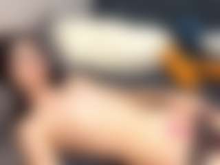 Live cam show with YaraHale - Average on fapnchat