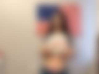 Live cam show with YaraHale - Doggy on livesuperchat.net