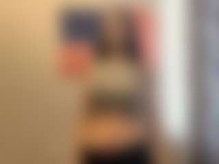 YaraHale's Live Sex Cam Show