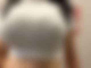 Live cam show with YaraHale - Altgirl on CamClone