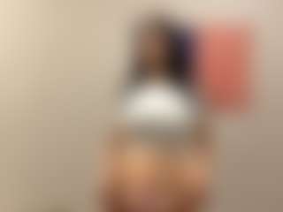 YaraHale's Live Sex Cam Show