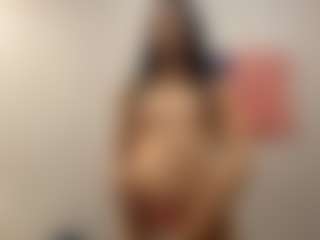 YaraHale's Live Sex Cam Show