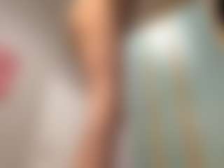 YaraHale's Live Sex Cam Show