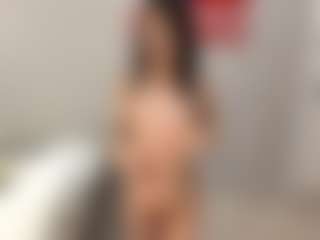 Live cam show with YaraHale - Cosplay Granny on Milfs Live