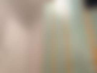 Live cam show with YaraHale - Altgirl on Fit Hotties