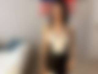 Live cam show with YaraHale - Cosplay on WildCum