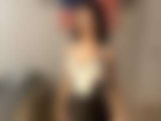 Live cam show with YaraHale - Doggy on Gym Cam Girls