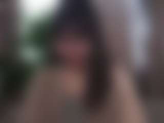 Live cam show with Yui - Genital Piercings on Hubzter Live