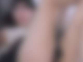 Live cam show with Yui - Nipple Piercings on Chatstar