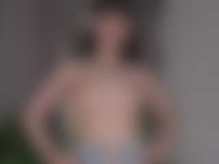 Live cam show with Yui - Genital Piercings on crypto-cams