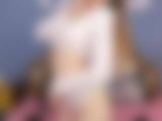 Live cam show with AnnePavlowa - Green Eyes on Strip Flash - Live Sex Shows