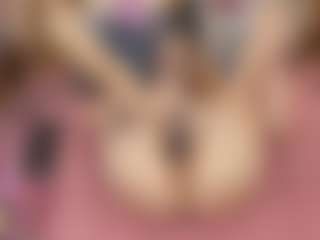 Live cam show with AnnePavlowa - Gagging on madthumbs
