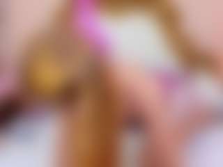 Live cam show with AnnePavlowa - Public MILF on livesuperchat.net