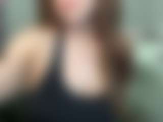 Live cam show with emmaraeee - MILF on thefappeningchat.com