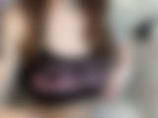 Live cam show with emmaraeee - Little on instabang