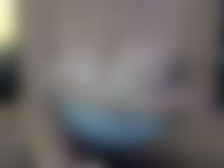 Juicybouncymelons's Live Sex Cam Show