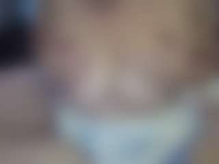 Juicybouncymelons's Live Sex Cam Show