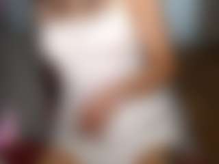 Live cam show with LillGothBaby - Redbone on livesuperchat.net