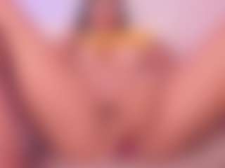 Live cam show with Lunaa-Hart - Facial Piercings on Free Soda