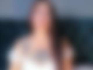 Live cam show with Miia-moore - Horny on AdultVida.com