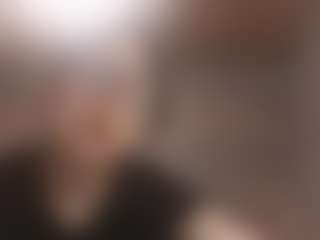 Live cam show with Olivia - Shaved Pussy on Fapmatic.com