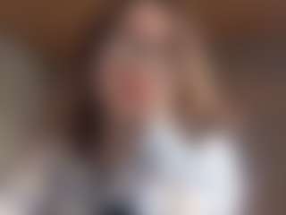 Live cam show with Olivia - Nipple Piercings on Fapmatic.com