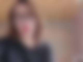 Live cam show with Olivia - Brown Hair on livesuperchat.net