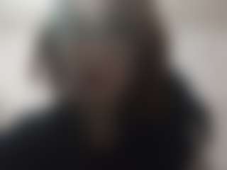 Live cam show with Olivia - Genital Piercings on eurowanks.com