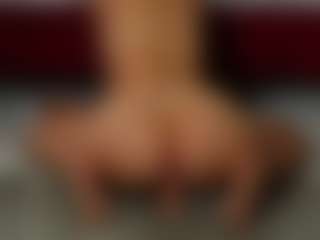 MyaGold's Live Sex Cam Show