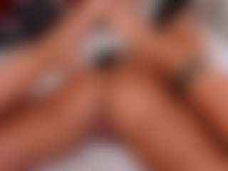 roxybestass's Live Sex Cam Show