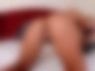 roxybestass's Live Sex Cam Show