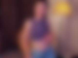 Live cam show with Anna - Gray Eyes on Hubzter Live