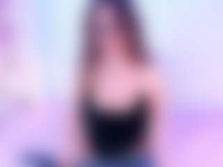 Live cam show with Suny Berry - Petite on sexylivex.com