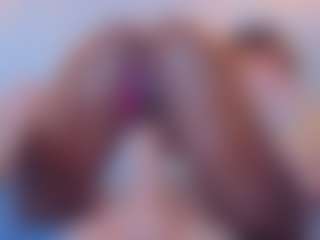 Live cam show with TinnaTaylor - Skinny on Camming Site