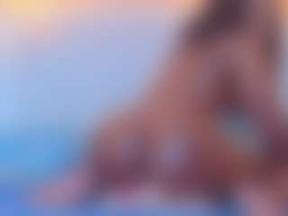 Live cam show with TinnaTaylor - Spank on Camsoda