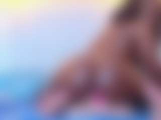 Live cam show with TinnaTaylor - Ebony on UwU Esports