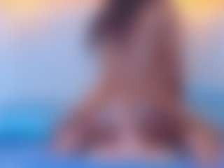 Live cam show with TinnaTaylor - Brown Hair on xDating