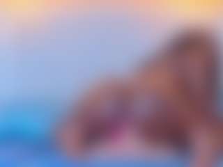 Live cam show with TinnaTaylor - Big Ass on Free Soda