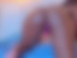 Live cam show with TinnaTaylor - No Smoking on Camsoda