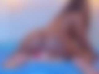 Live cam show with TinnaTaylor - Sub on luckytryst.com