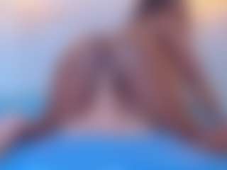 Live cam show with TinnaTaylor - Ebony on Camming Site | colombia