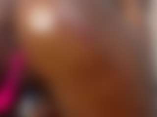 Spettacolo in cam dal vivo con TinnaTaylor - Spank Black su Camsoda