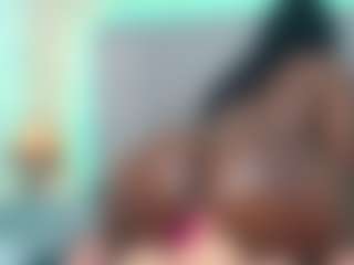 Live cam show with TinnaTaylor - Ebony Small Tits on Camsoda | colombia