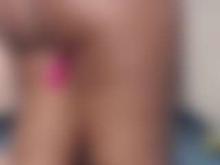 Live cam show with TinnaTaylor - Strip on Camsoda