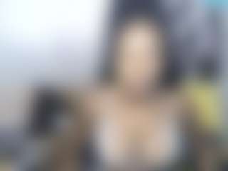 Live cam show with Zennolov - Public on alttransgirls