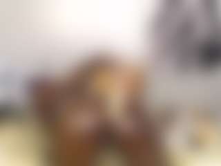 Live cam show with Zennolov - Public Curvy on AdultVida.com