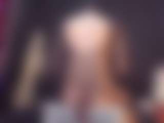 AlmaazGi's Live Sex Cam Show