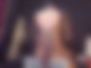 AlmaazGi's Live Sex Cam Show